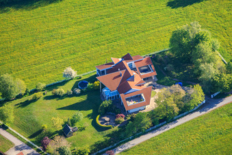 Moderne Villa im Ortsteil Hutneck im Ortsteil Sulgen in Schramberg im Bundesland Baden-Württemberg, Deutschland