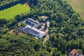 Sportschule Edenkoben und Südwestdeutscher Fußballverband e.V in Rhodt unter Rietburg im Bundesland Rheinland-Pfalz, Deutschland