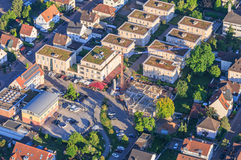 Neubaustelle für 18 Eigentumswohnungen mit fertigem Keller Im Stadtkern von Grathwohl Erdbau und Abbruch GmbH und A-K.Bau GmbH in Kandel im Bundesland Rheinland-Pfalz, Deutschland
