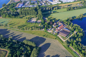 Ludwigshof mit Reitclub Speyer e.V. am Ufer des Wammsee im Bundesland Rheinland-Pfalz, Deutschland