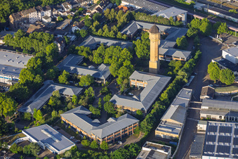 The Plant High-Tech-Park Mannheim und Carlo Schmid Schule Mannheim mit Historischem Wasserturm Firma Schildkröt im Ortsteil Neckarau im Bundesland Baden-Württemberg, Deutschland