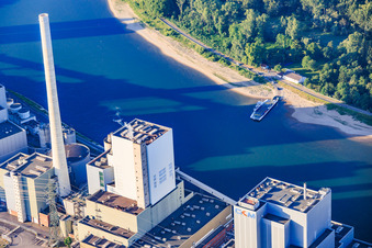 Fähre zwischen Neckarau und Altrip der Rheinfähre Altrip GmbH in Mannheim im Bundesland Baden-Württemberg, Deutschland