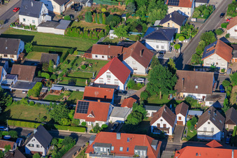 Gartenstraße aus Osten in Winden im Bundesland Rheinland-Pfalz, Deutschland