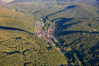 Waldrohrbach aus Nordwesten im Bundesland Rheinland-Pfalz, Deutschland