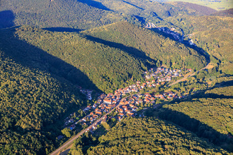 Waldrohrbach aus Westen im Bundesland Rheinland-Pfalz, Deutschland