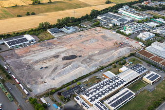Frei geräumtes Gelände für das neue Logistikzentrum von Cain International durch den Projektentwickler NVELOP in Landau in der Pfalz im Bundesland Rheinland-Pfalz, Deutschland