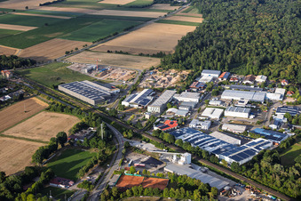 Gewerbegebiet Große Ahlmühle mit Baustelle des neuen Campus von X2E für Verwaltungs- und Produktionsgebäude in Rohrbach im Bundesland Rheinland-Pfalz, Deutschland
