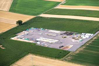 Baustelle des zweiten Bohrplatz auf dem Trappelberg des Lionheart-Projekts der Vulcan Energy für die zukünftige klimaneutrale Wärmeversorgung der Stadt Landau sowie Lithiumextraktion und Stromproduktion durch ORC-Anlage in Rohrbach im Bundesland Rheinland-Pfalz, Deutschland