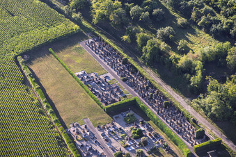Friedhof mit jüdischem Gräberfeld in Soultz-sous-Forêts im Bundesland Bas-Rhin, Frankreich