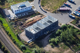 Neubau einer Industriehalle im Gewerbegebiet Am Dörniggraben in Kandel im Bundesland Rheinland-Pfalz, Deutschland
