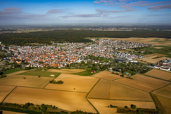 Schaafheim von Süden im Bundesland Hessen, Deutschland