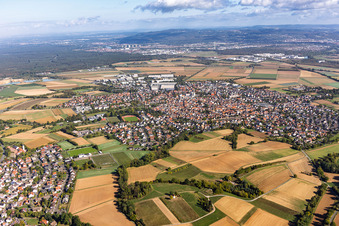 Ortsübersicht aus Süden in Großostheim im Bundesland Bayern, Deutschland