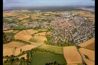 Großostheim aus Süden im Bundesland Bayern, Deutschland