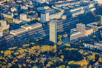 Hochhaus Victoria-Turm an der Helmut-Kohl-Straße (B36) und den Bahngleisen gegenüber Hbf Mannheim im Ortsteil Lindenhof im Bundesland Baden-Württemberg, Deutschland