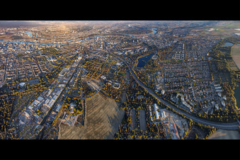 Stadttpanorama aus Süden von der BASF und Gartenstadt bis zum Rhein im Ortsteil Mitte in Ludwigshafen im Bundesland Rheinland-Pfalz, Deutschland