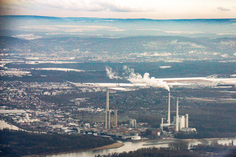 EnBW im Winter bei Schnee im Ortsteil Daxlanden in Karlsruhe im Bundesland Baden-Württemberg, Deutschland