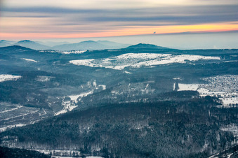 Im Winter von Norden im Ortsteil Völkersbach in Malsch im Bundesland Baden-Württemberg, Deutschland