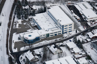 Drohnenbild von Ittersbach, Industriegebiet im Ortsteil Im Stockmädle in Karlsbad im Bundesland Baden-Württemberg, Deutschland