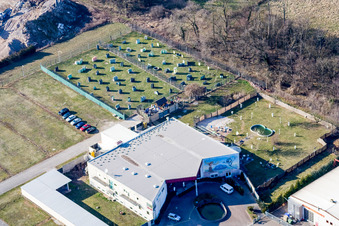 Sportstätten-Gelände der Arena des Stadion Paintball Area Kandel AKRA GmbH im Ortsteil Gewerbegebiet Horst in Kandel im Ortsteil Minderslachen im Bundesland Rheinland-Pfalz, Deutschland