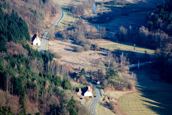 St. Anna Kapelle im Wieslautertal aus Westen in Niederschlettenbach im Bundesland Rheinland-Pfalz, Deutschland