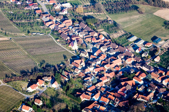 Drohnenaufname von Rott im Bundesland Bas-Rhin, Frankreich