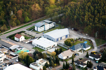 Gewerbegebiet Bauernwald in Rheinzabern im Bundesland Rheinland-Pfalz, Deutschland