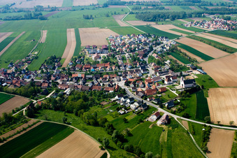 Buhl im Bundesland Bas-Rhin, Frankreich aus der Drohnenperspektive