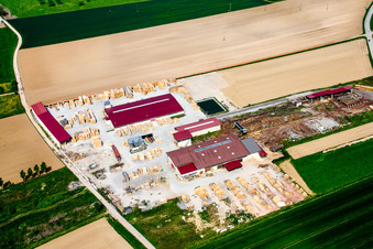 Niederrœdern im Bundesland Bas-Rhin, Frankreich von einer Drohne aus