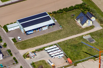 Schrägluftbild von Gewerbegebiet Geräutäcker von Osten in Hatzenbühl im Bundesland Rheinland-Pfalz, Deutschland