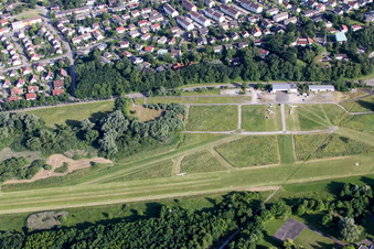 Flugplatz Segelfluggelände Rastatt-Baldenau in Rastatt im Bundesland Baden-Württemberg, Deutschland