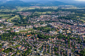 Rastatt von Nordwesten im Bundesland Baden-Württemberg, Deutschland