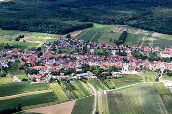 Luftbild von Niederlauterbach (Elsass) im Bundesland Bas-Rhin, Frankreich