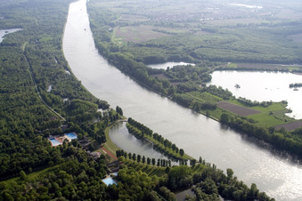 Rheinstrandbad Rappenwört im Ortsteil Daxlanden in Karlsruhe im Bundesland Baden-Württemberg, Deutschland aus der Luft betrachtet