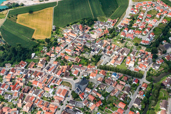 Schrägluftbild von St. Gertrud, Untere Hauptstr in Leimersheim im Bundesland Rheinland-Pfalz, Deutschland