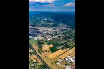 Stadt von Süden in Leimen im Bundesland Baden-Württemberg, Deutschland