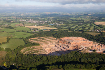 Luftaufnahme von Kingskerswell im Bundesland England, Großbritanien