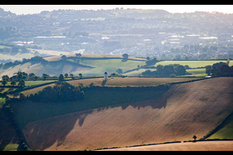 Schrägluftbild von Ipplepen im Bundesland England, Großbritanien