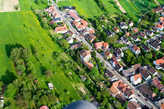 Langensteinbach Straße nach Auerbach in Karlsbad im Bundesland Baden-Württemberg, Deutschland