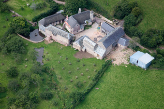 Kingskerswell im Bundesland England, Großbritanien von der Drohne aus gesehen