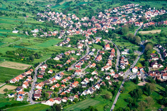 Winzerstraße Kelterstr im Ortsteil Obernhausen in Birkenfeld im Bundesland Baden-Württemberg, Deutschland