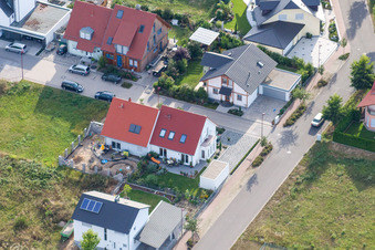 Albert-Schweitzer-Straße in Rheinzabern im Bundesland Rheinland-Pfalz, Deutschland