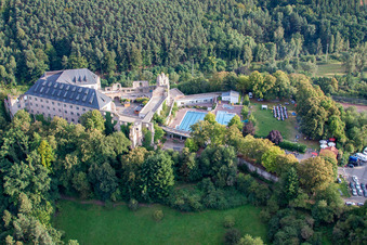 Altleiningen im Bundesland Rheinland-Pfalz, Deutschland aus der Vogelperspektive
