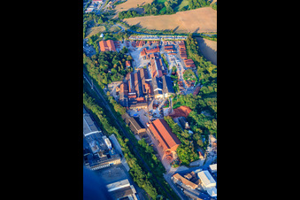 F. v. Müller Dachziegelwerke der Wienerberger GmbH Werk Eisenberg im Bundesland Rheinland-Pfalz, Deutschland