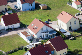 Neubaugebiet Im Unterfeld im Ortsteil Schaidt in Wörth am Rhein im Bundesland Rheinland-Pfalz, Deutschland vom Flugzeug aus