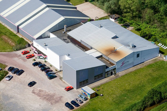 Luftaufnahme von Sportpark im Ortsteil Minderslachen in Kandel im Bundesland Rheinland-Pfalz, Deutschland