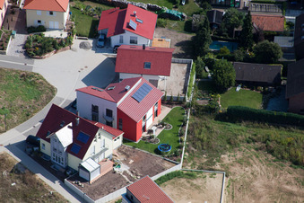 Am Höhenweg in Kandel im Bundesland Rheinland-Pfalz, Deutschland aus der Vogelperspektive