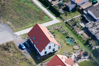 Am Höhenweg in Kandel im Bundesland Rheinland-Pfalz, Deutschland aus der Luft betrachtet