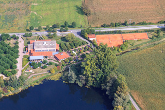 Luftbild von Restaurant am Tennisclub in Leimersheim im Bundesland Rheinland-Pfalz, Deutschland