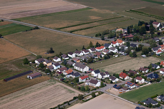 Ringstr im Ortsteil Hayna in Herxheim bei Landau im Bundesland Rheinland-Pfalz, Deutschland von oben