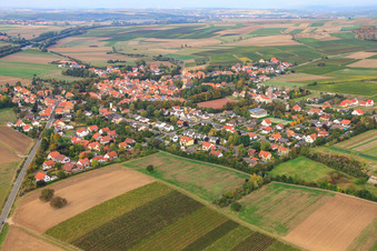 Ortsansicht von Südosten in Eppelsheim im Bundesland Rheinland-Pfalz, Deutschland